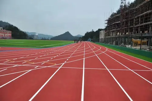 塑膠跑道